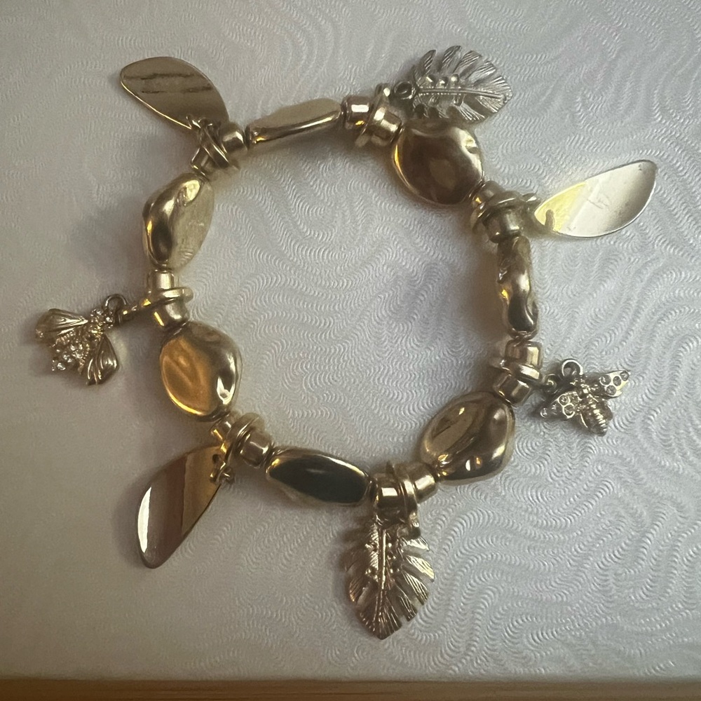 Gold Leaf Charm Stretch Bracelet Vintage
